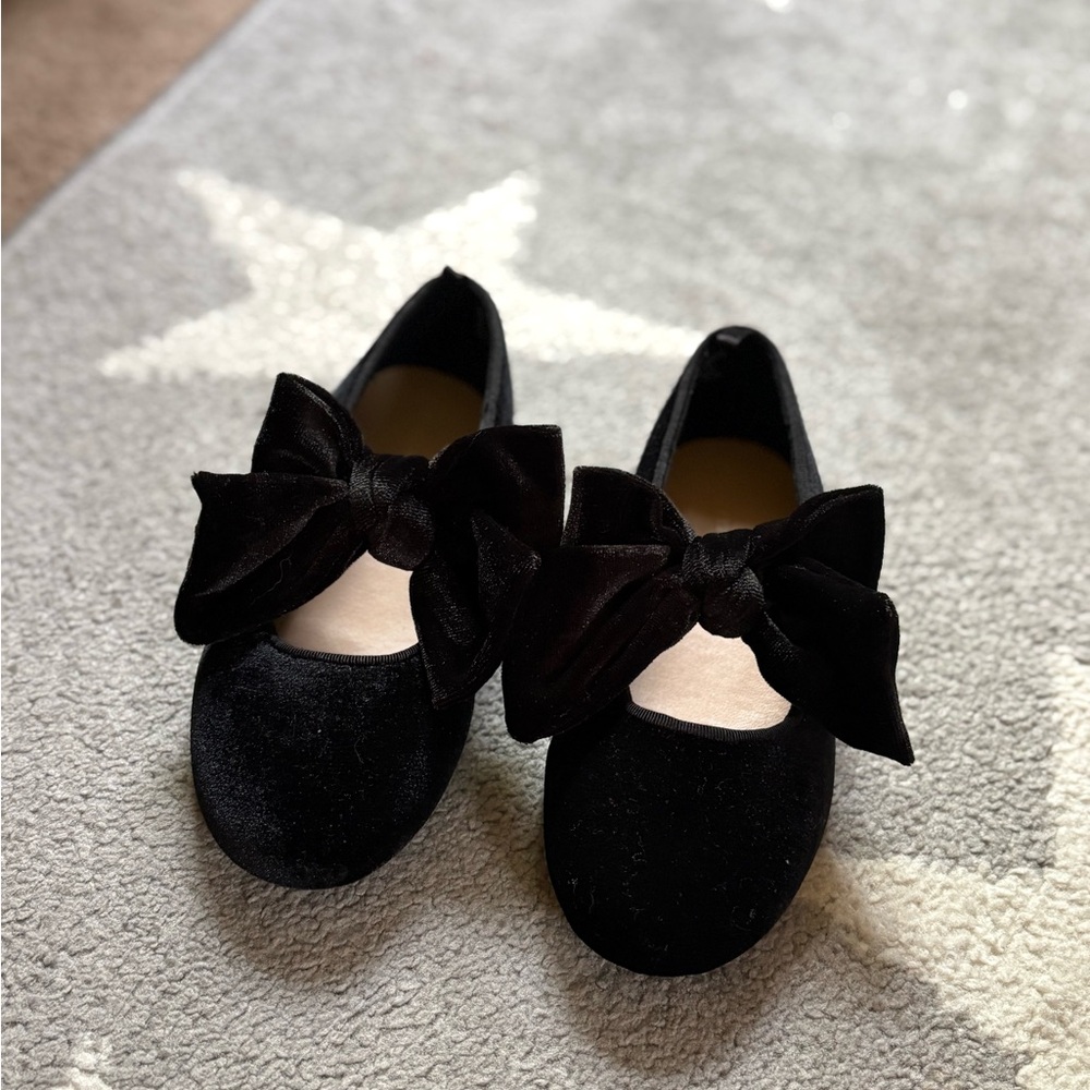 Old Navy Girls Black Velvet Bow Ballet Flats